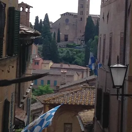Palazzo Masi 3* סיינה